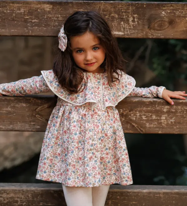 vestido capa niña flores rosas