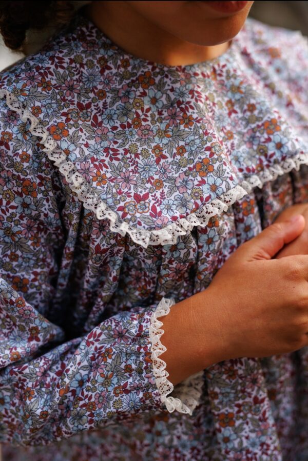 conjunto niña exclusivo de flores