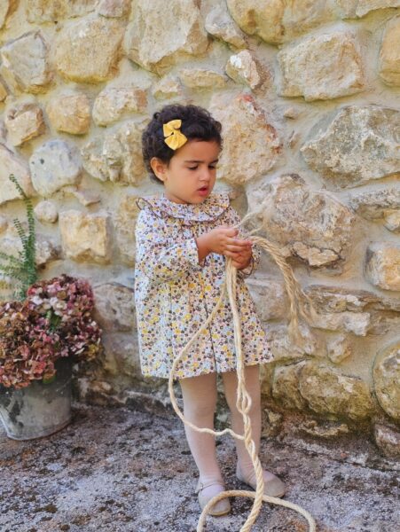 vestido flores niña