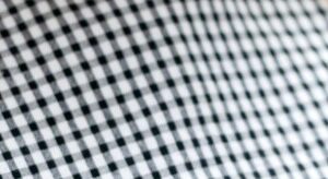 Vestido Nogal de niña en moda infantil artesanal con cuadros vichy