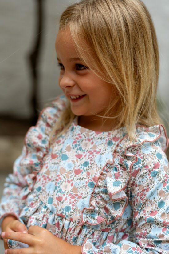 vestido flores niña