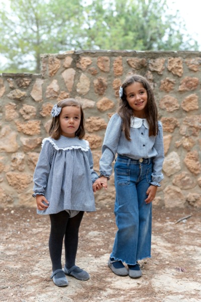 hermanas vestidas igual vichy