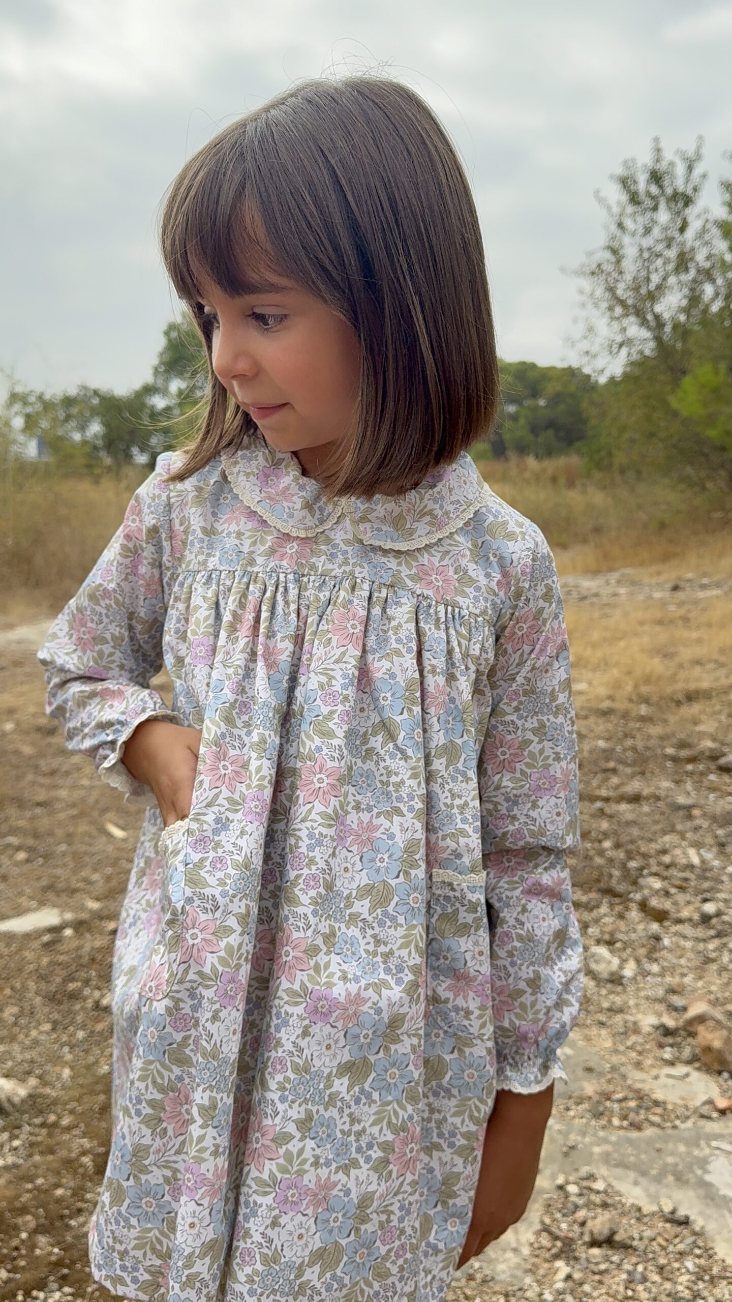 Vestido de niña Elodie hecho a mano en España, moda infantil artesanal